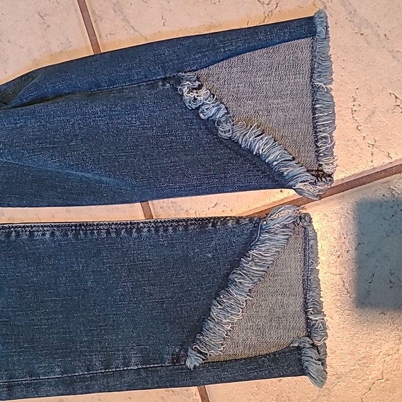 Express jeans size 4, distressed - Picture 8 of 10